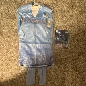 Elsa Frozen 2 Travel Costume. Size 5/6.
